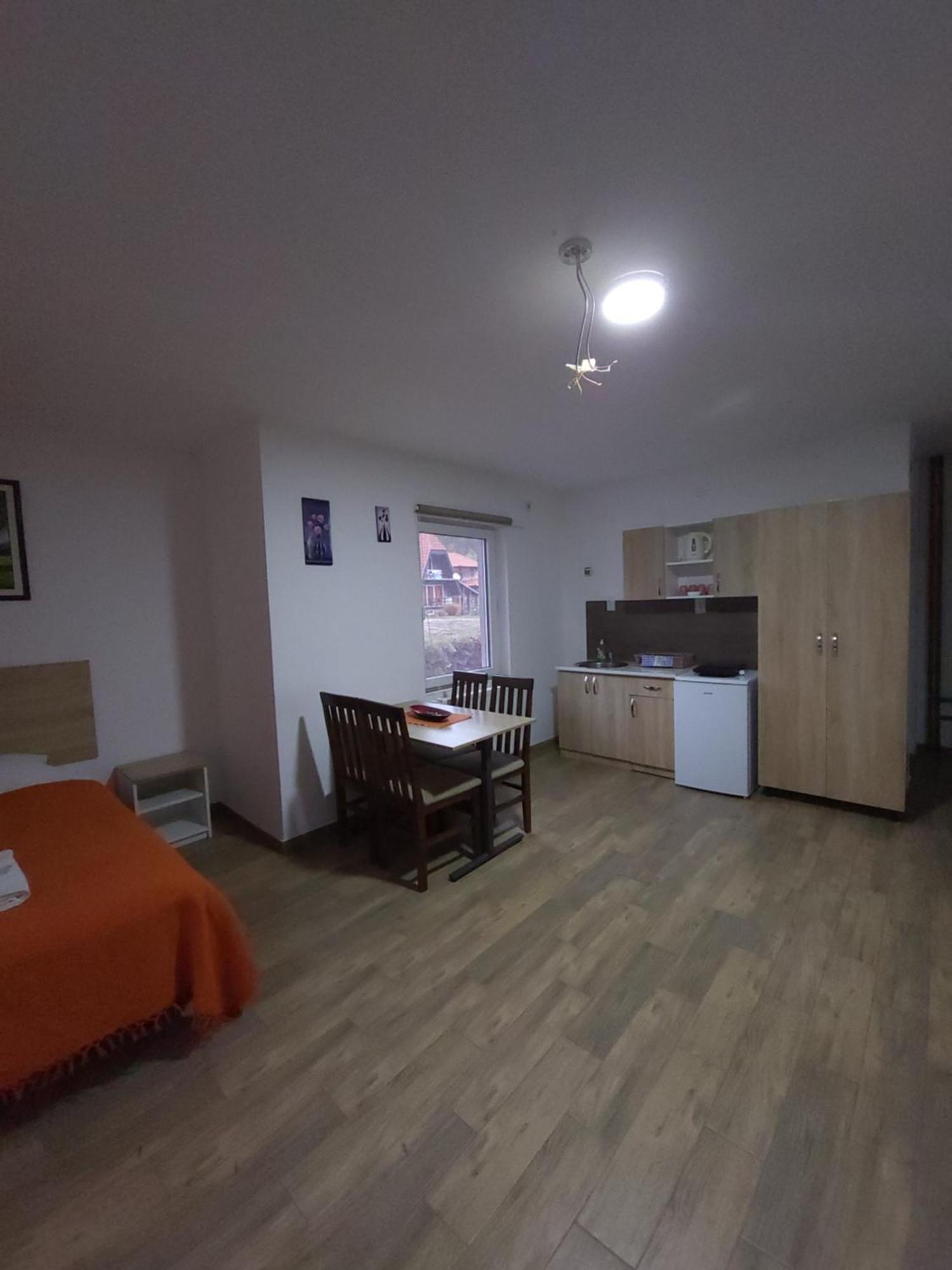 Bajka Hotel Crni Vrh Екстериор снимка