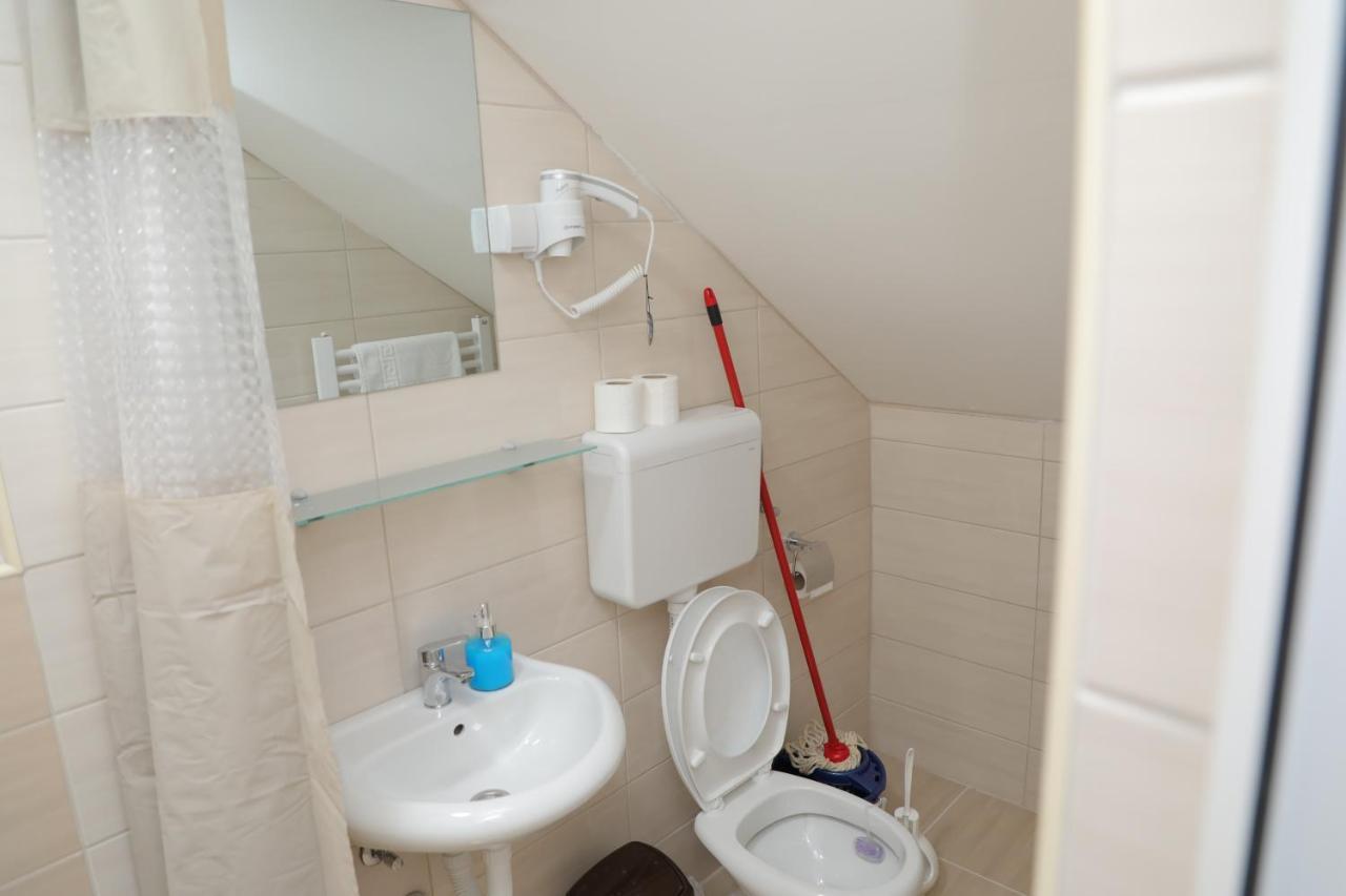 Bajka Hotel Crni Vrh Екстериор снимка