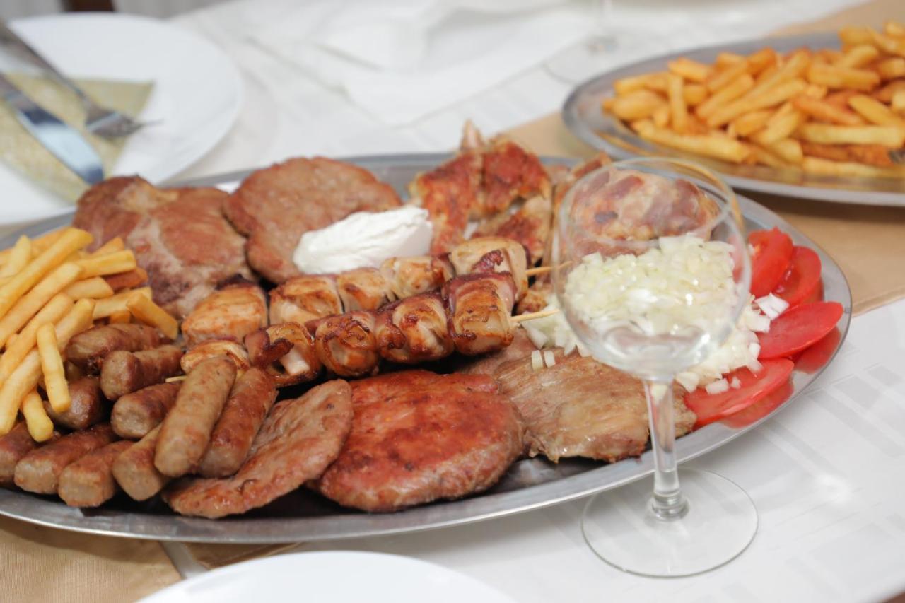 Bajka Hotel Crni Vrh Екстериор снимка