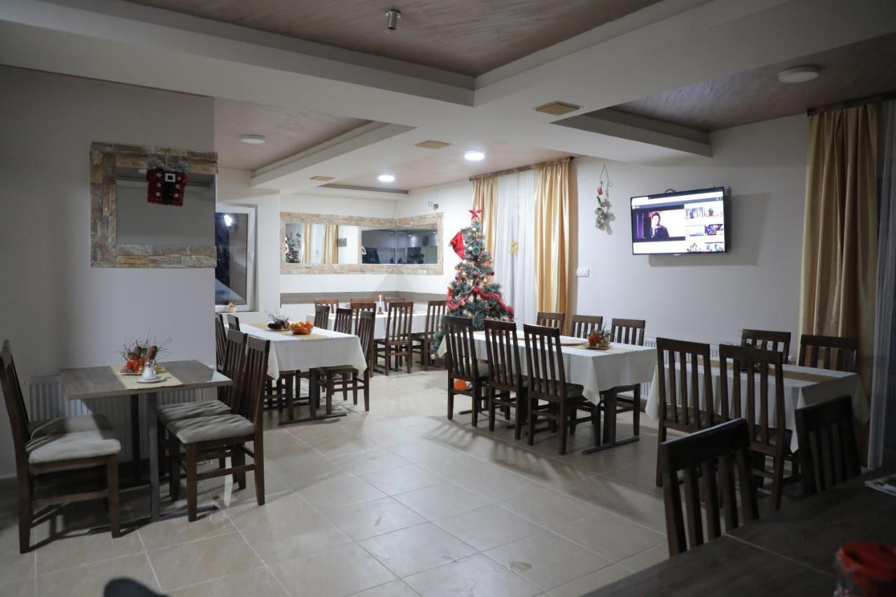 Bajka Hotel Crni Vrh Екстериор снимка