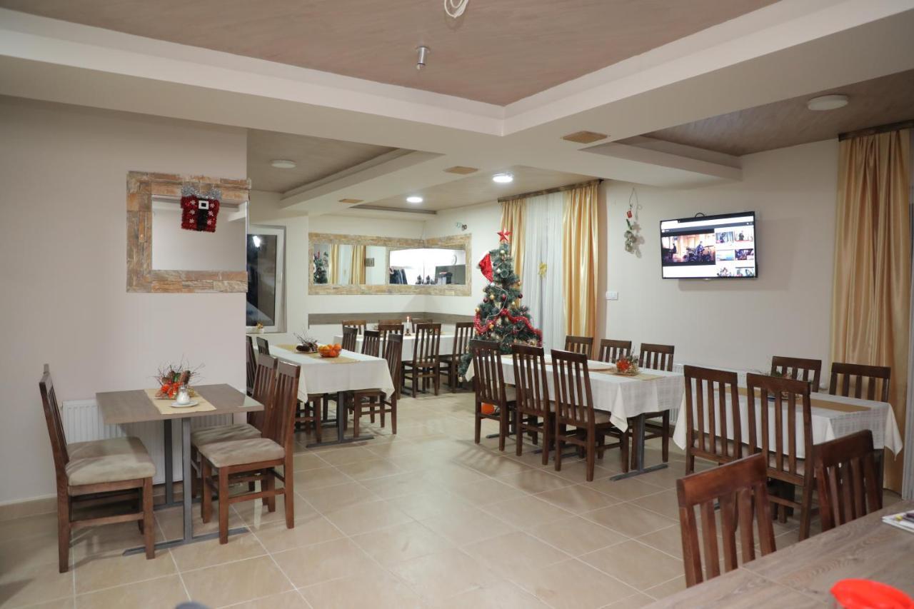 Bajka Hotel Crni Vrh Екстериор снимка