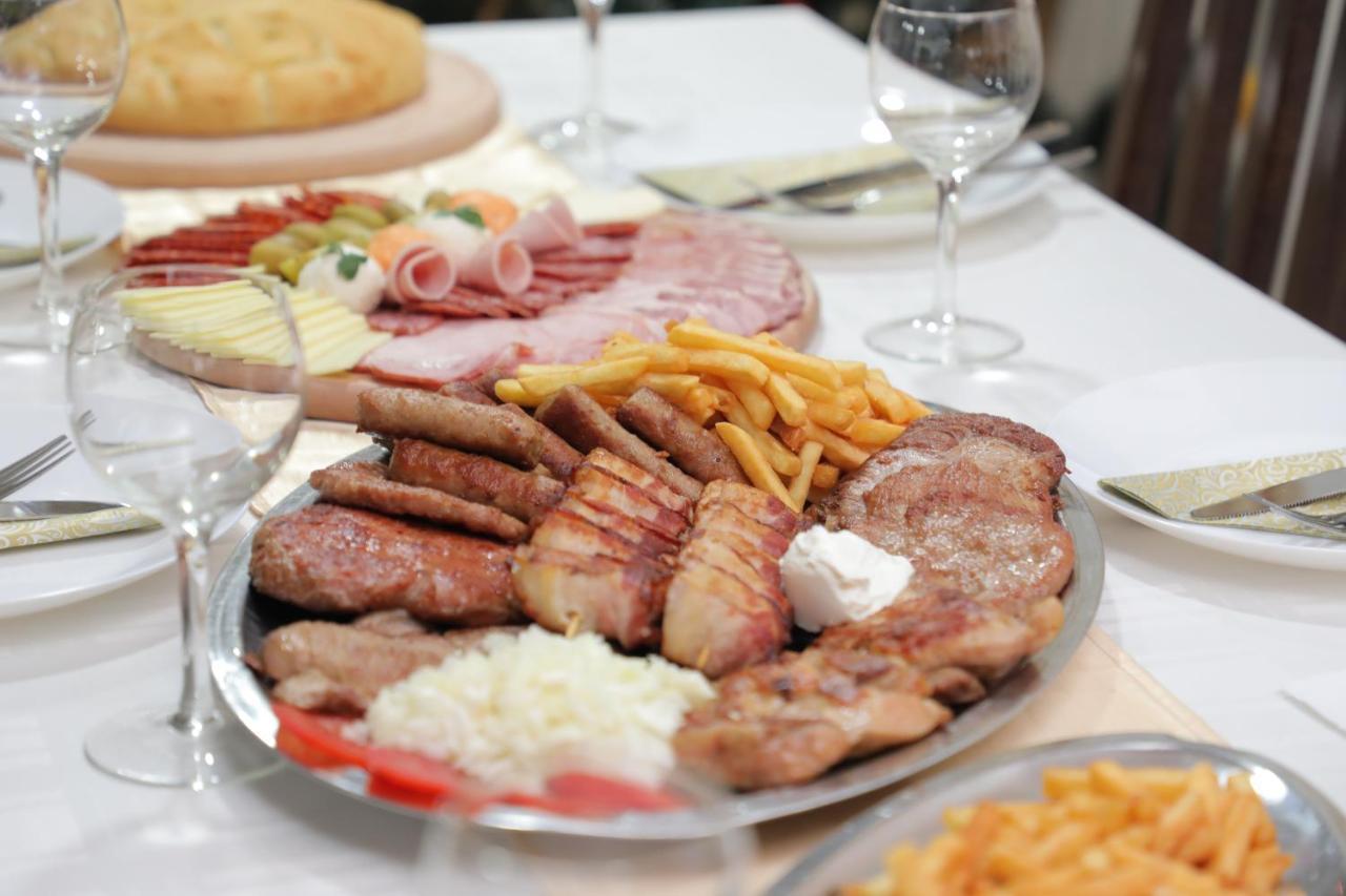 Bajka Hotel Crni Vrh Екстериор снимка
